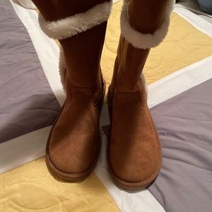 Girls boots